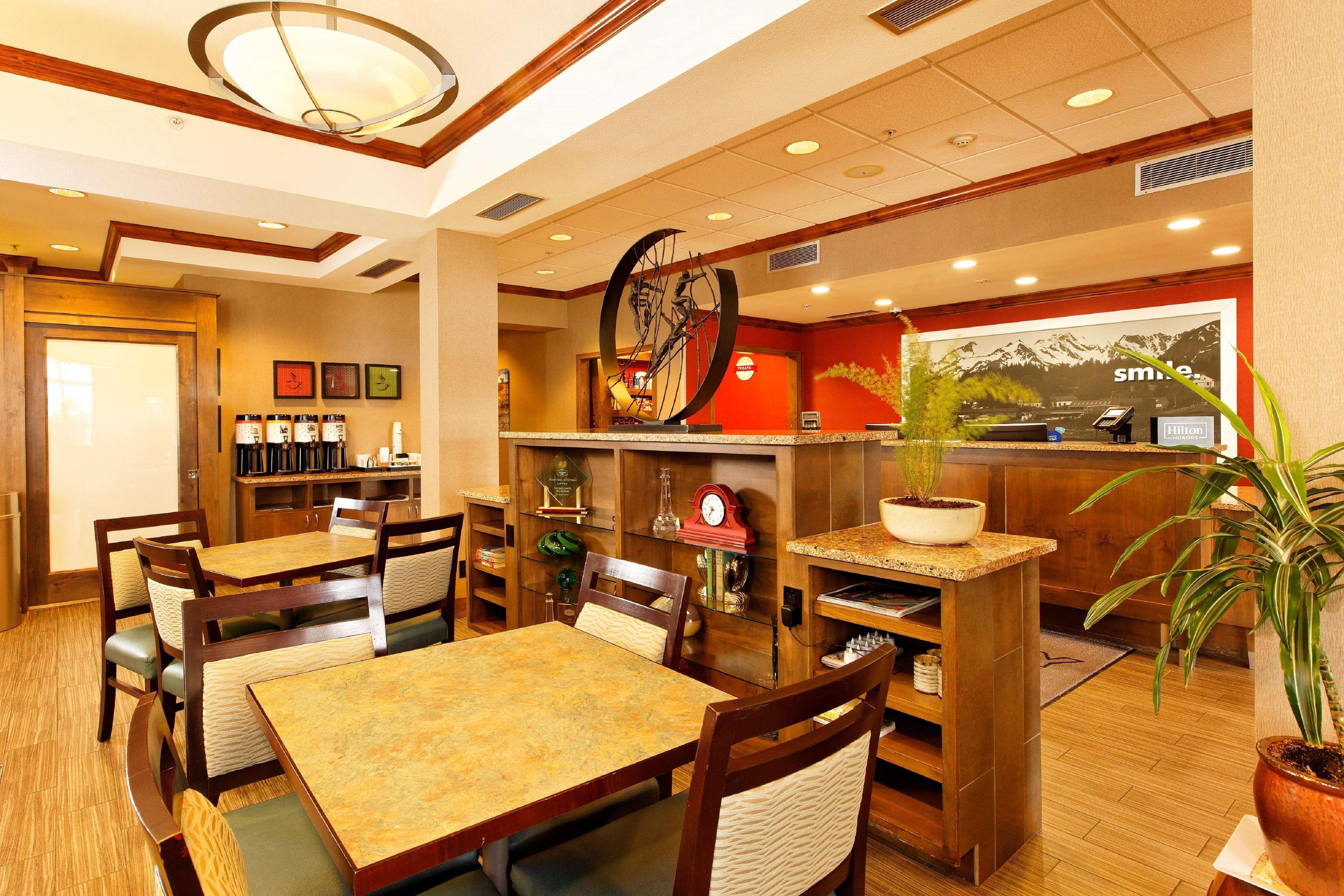 Hampton Inn By Hilton Montrose Eksteriør bilde
