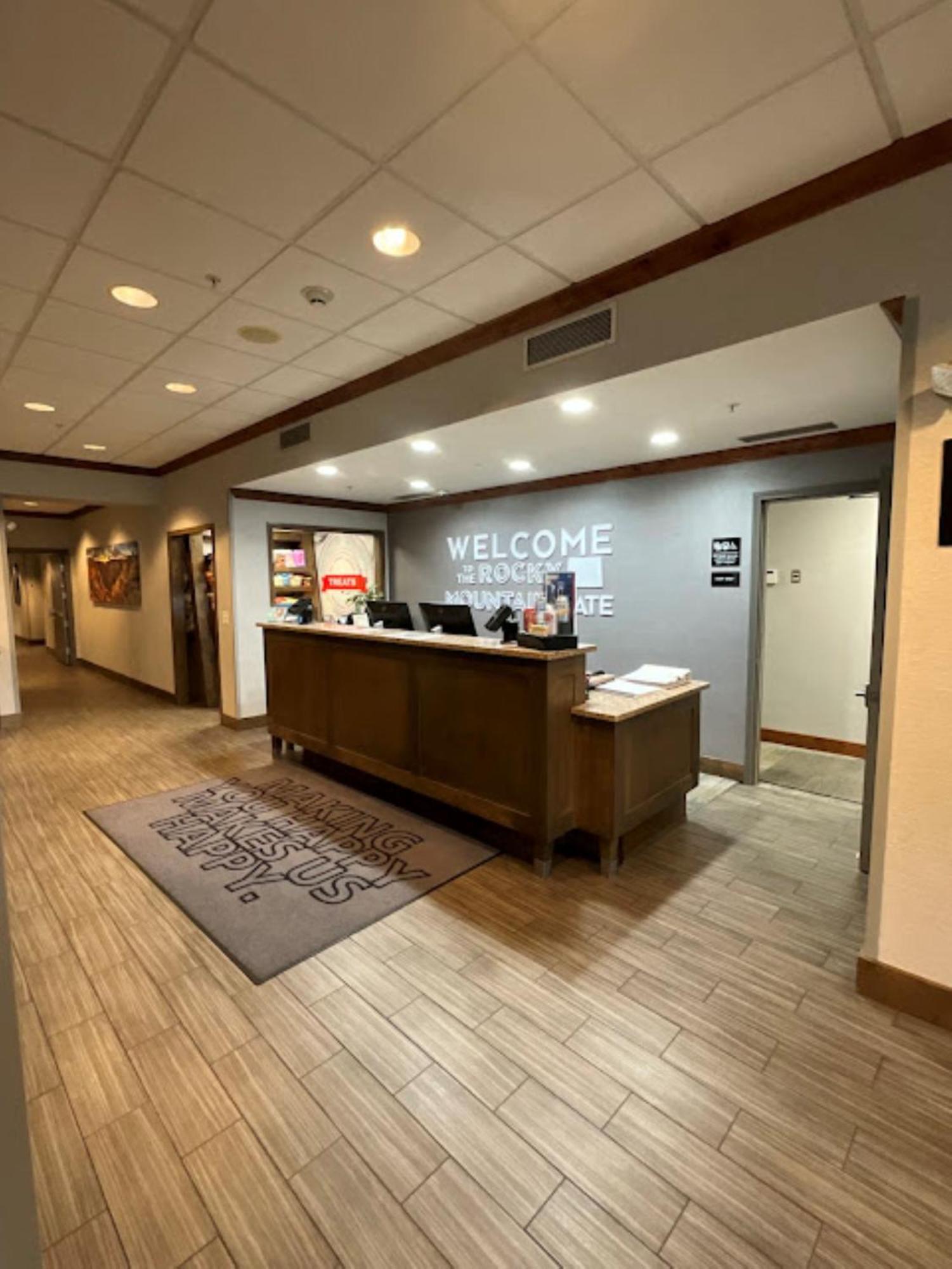 Hampton Inn By Hilton Montrose Eksteriør bilde