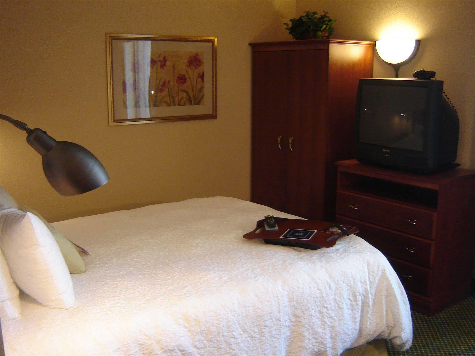 Hampton Inn By Hilton Montrose Eksteriør bilde